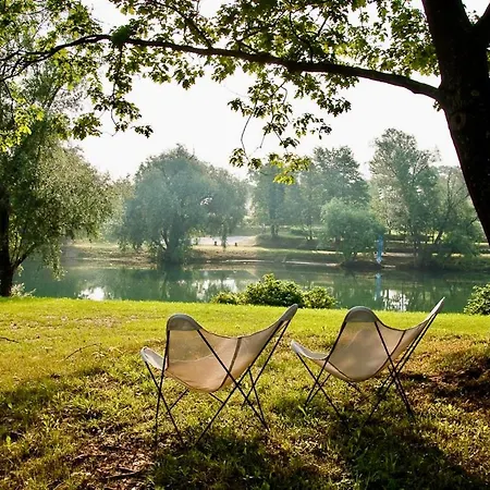 Holiday home Vrba Mobile House By The Kolpa River Big Berry Metlika