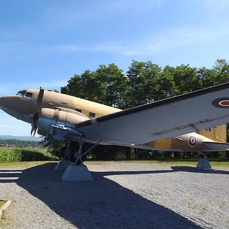 Vrba Mobile House By The Kolpa River Big Berry * Metlika